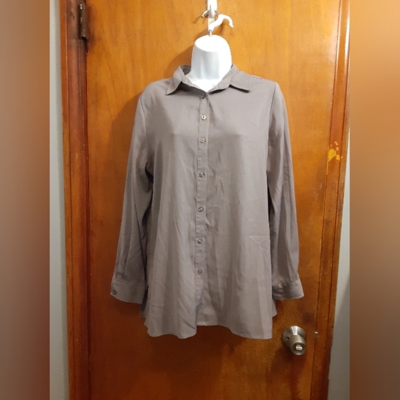 Susan Graver Women's Button Down Shirt - Picture 1 of 10